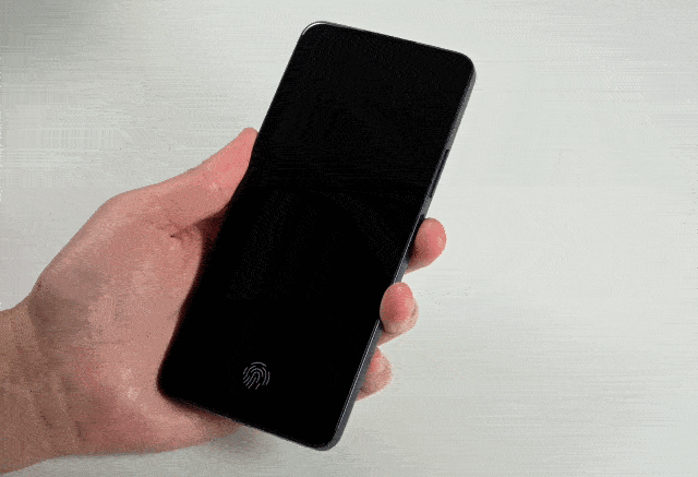 OPPO Reno13 Aの顔認証テスト