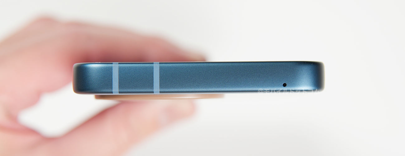 上部側面には、「マイク」