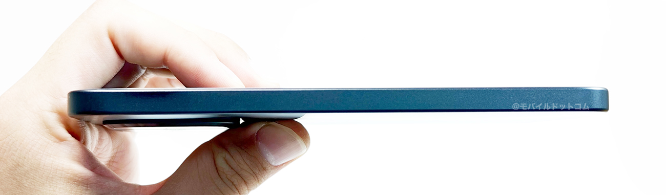 左側面には、「何もありません」